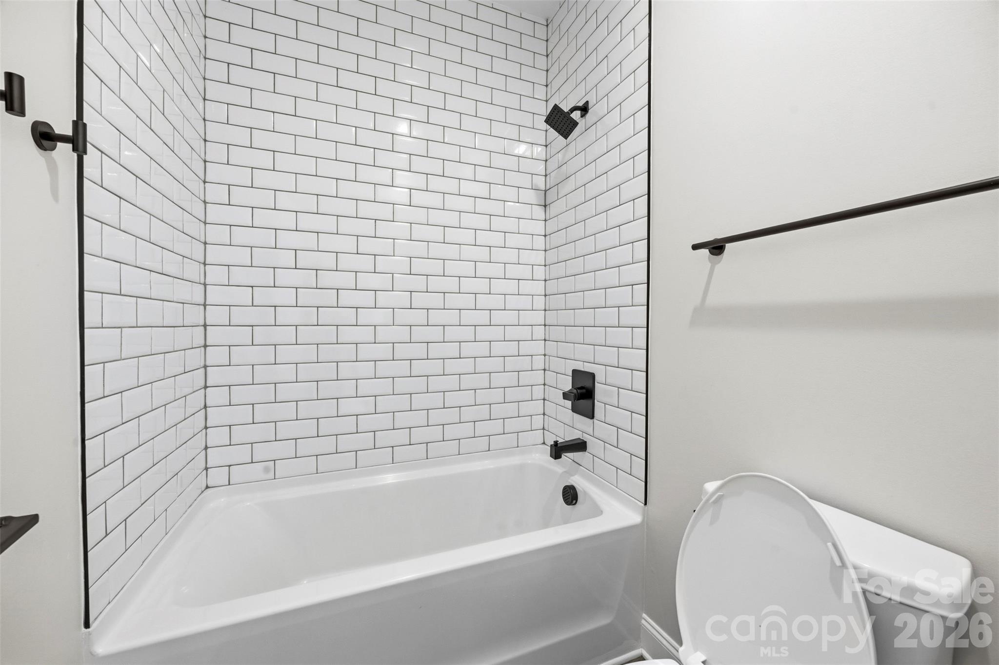 105 N Smallwood Place Charlotte NC 28216