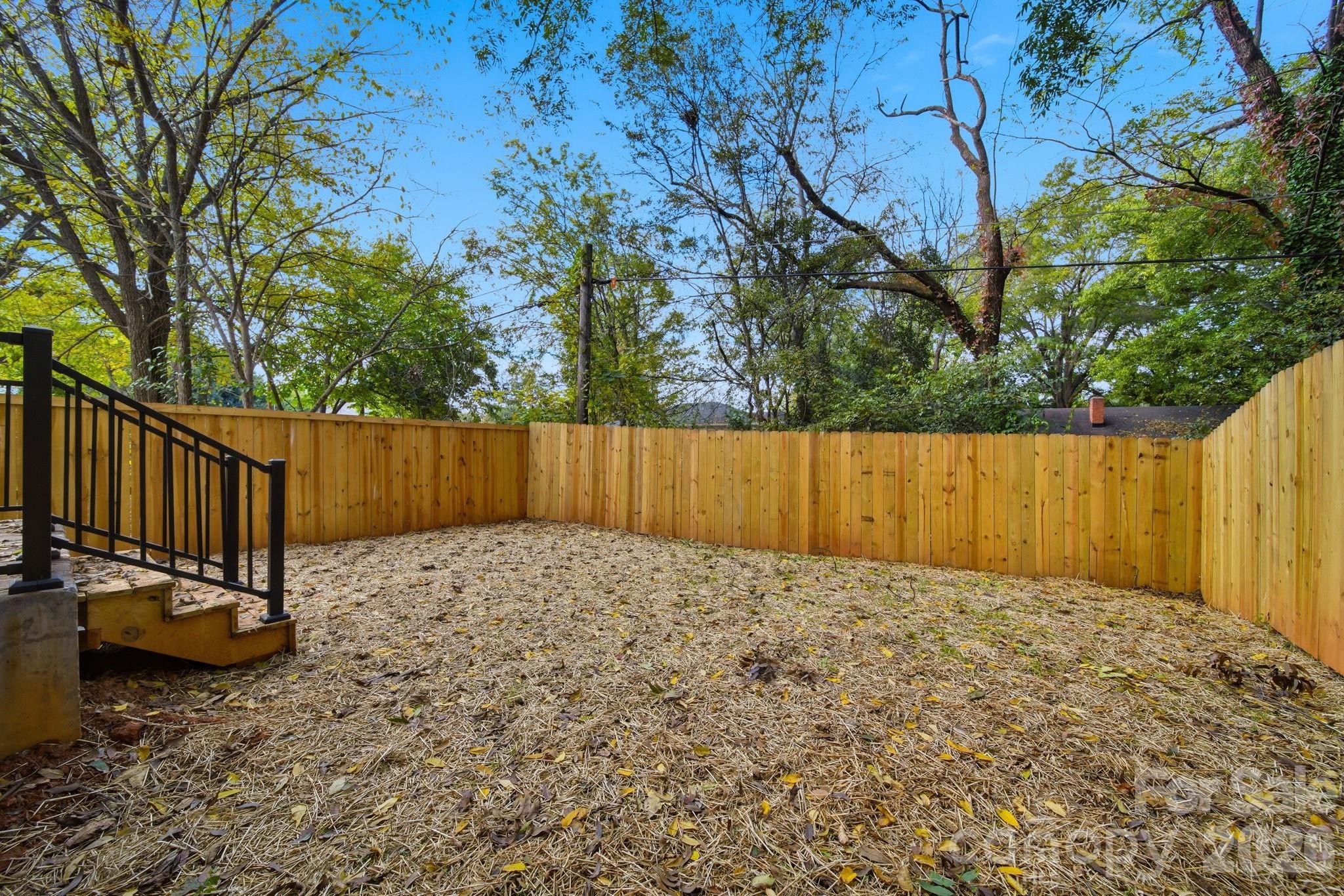 105 N Smallwood Place Charlotte NC 28216
