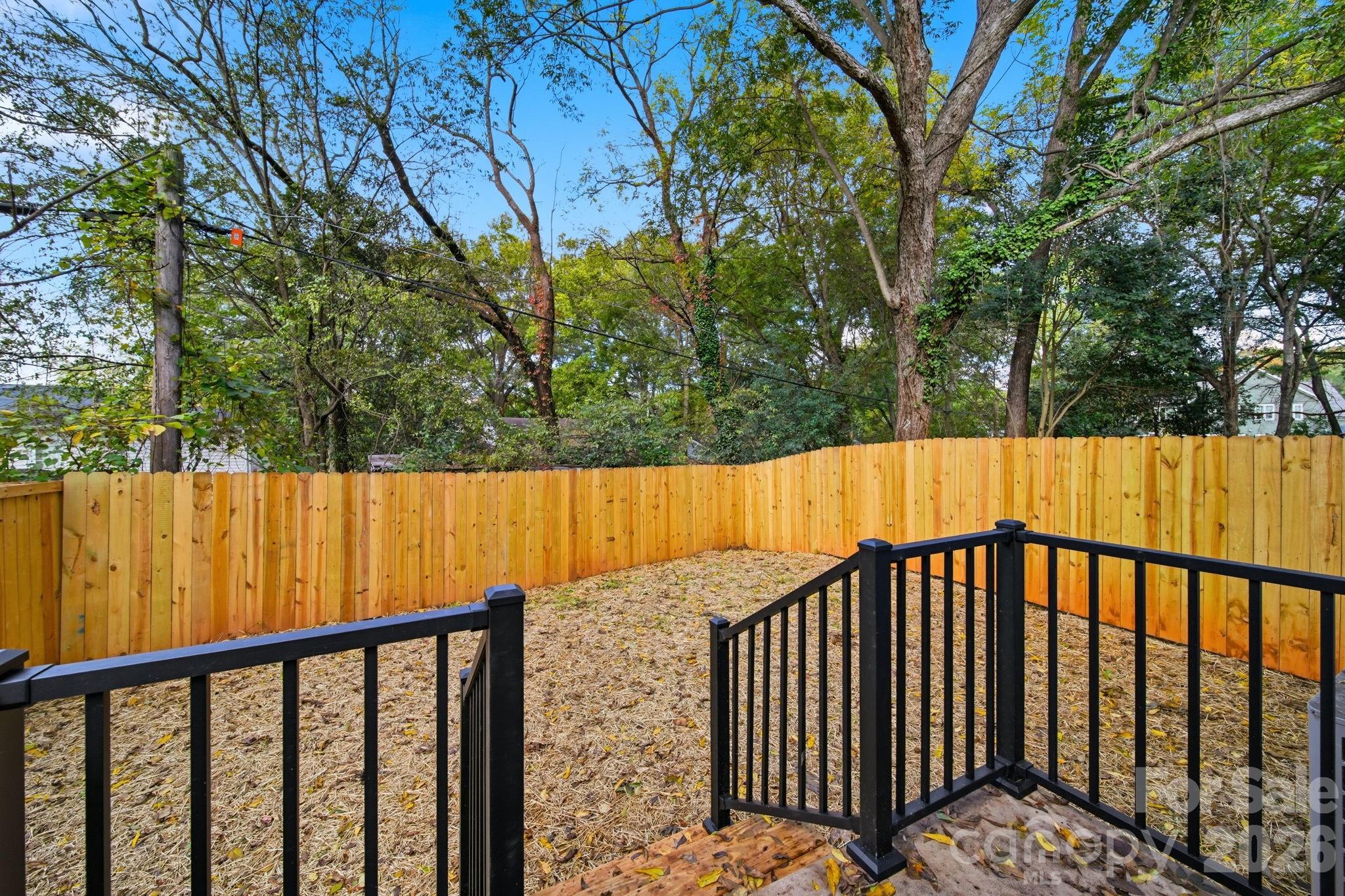 105 N Smallwood Place Charlotte NC 28216