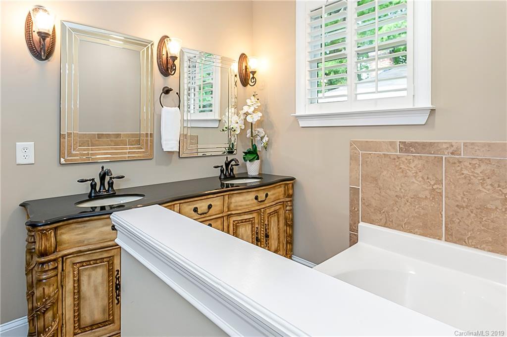 331 W Kingston Avenue Charlotte NC 28203