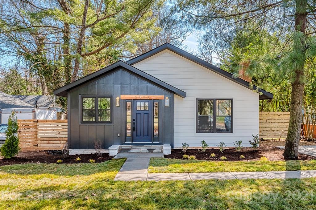 2920 Parkway Avenue Charlotte NC 28208