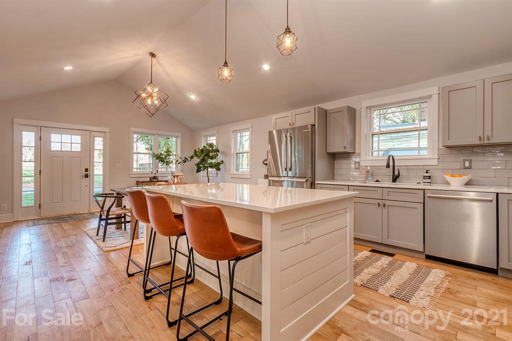 2920 Parkway Avenue Charlotte NC 28208