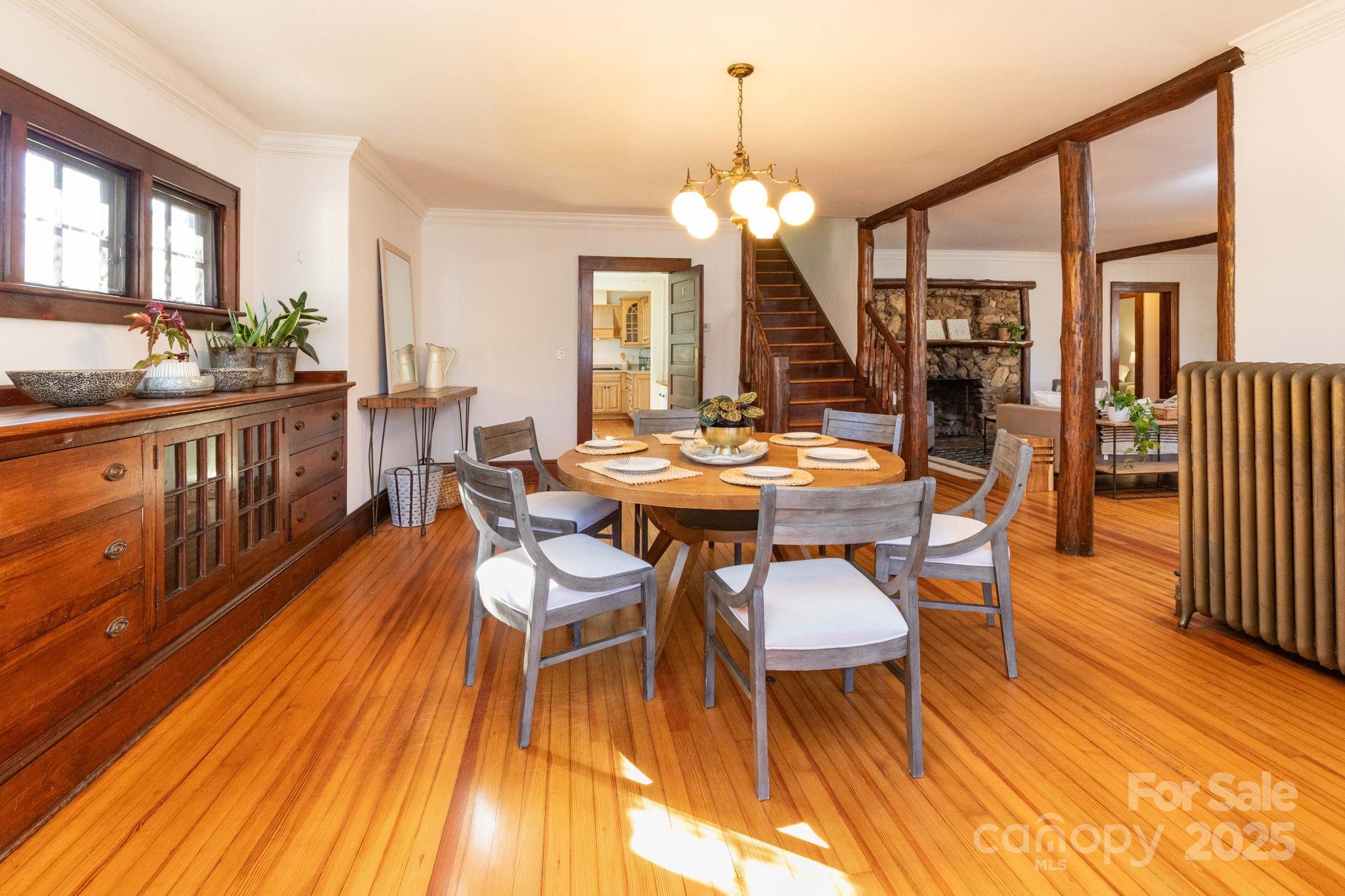 302 Iron Ridge Loop Asheville NC 28806