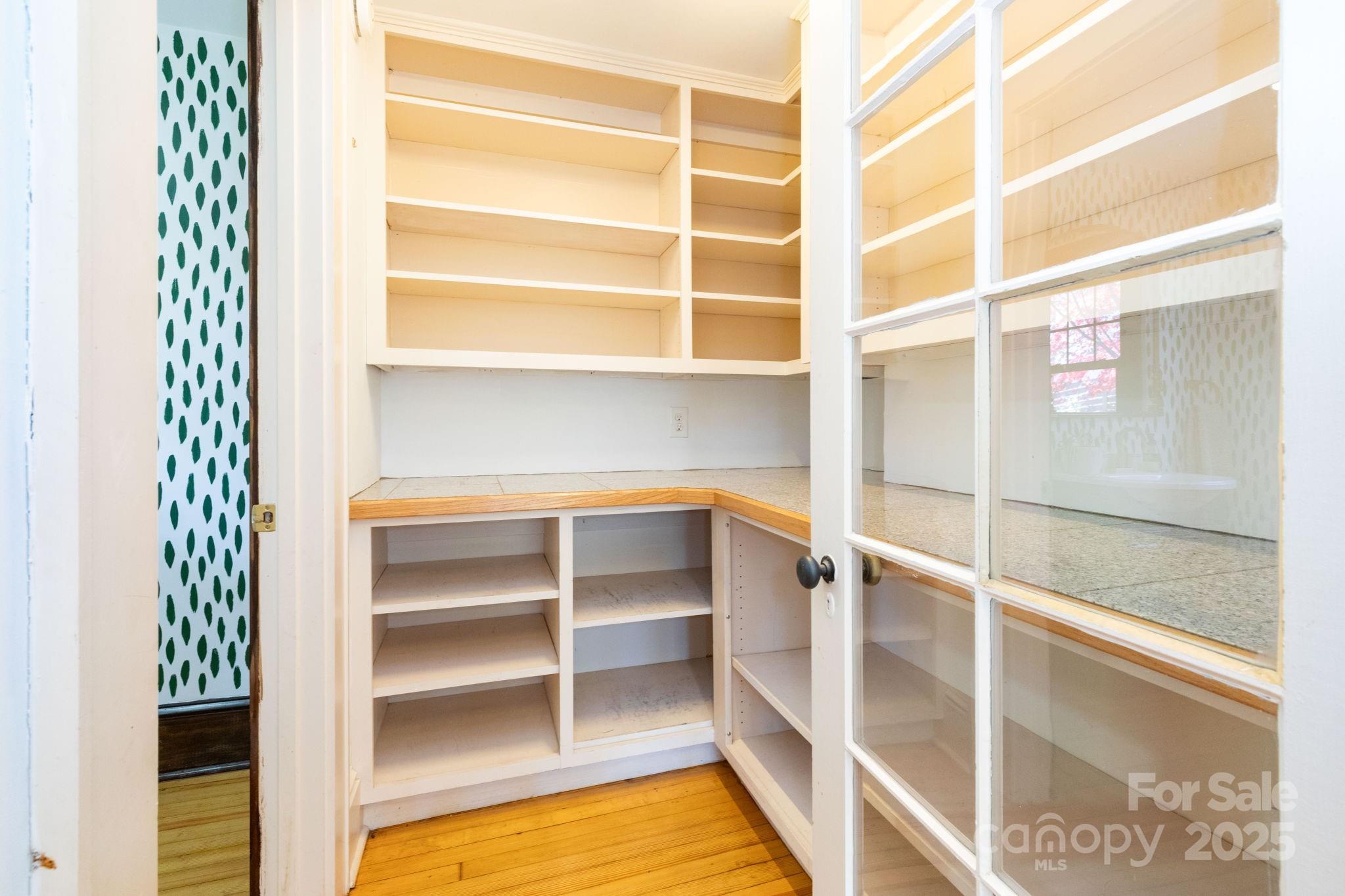 302 Iron Ridge Loop Asheville NC 28806