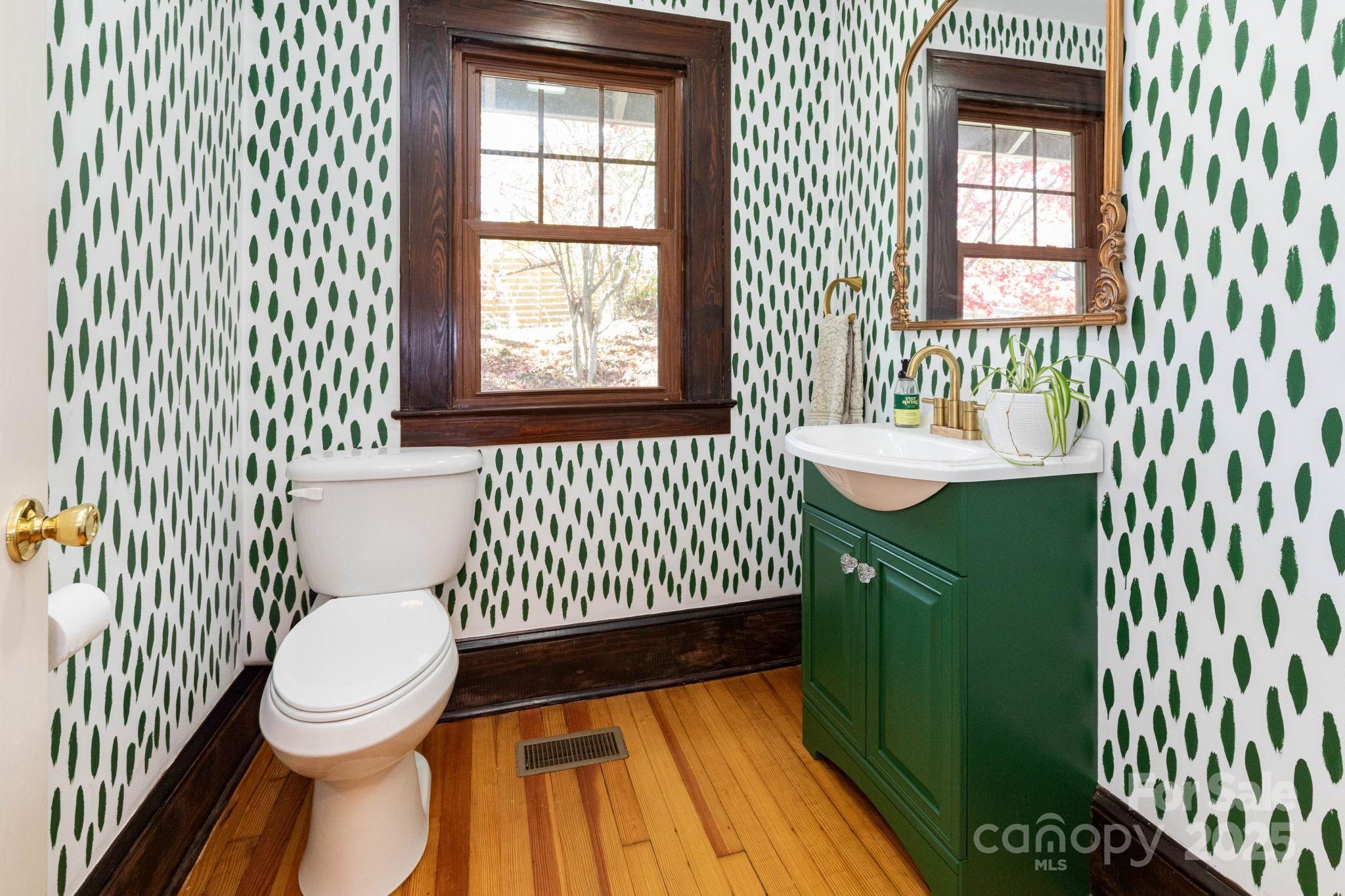 302 Iron Ridge Loop Asheville NC 28806