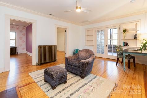 302 Iron Ridge Loop Asheville NC 28806