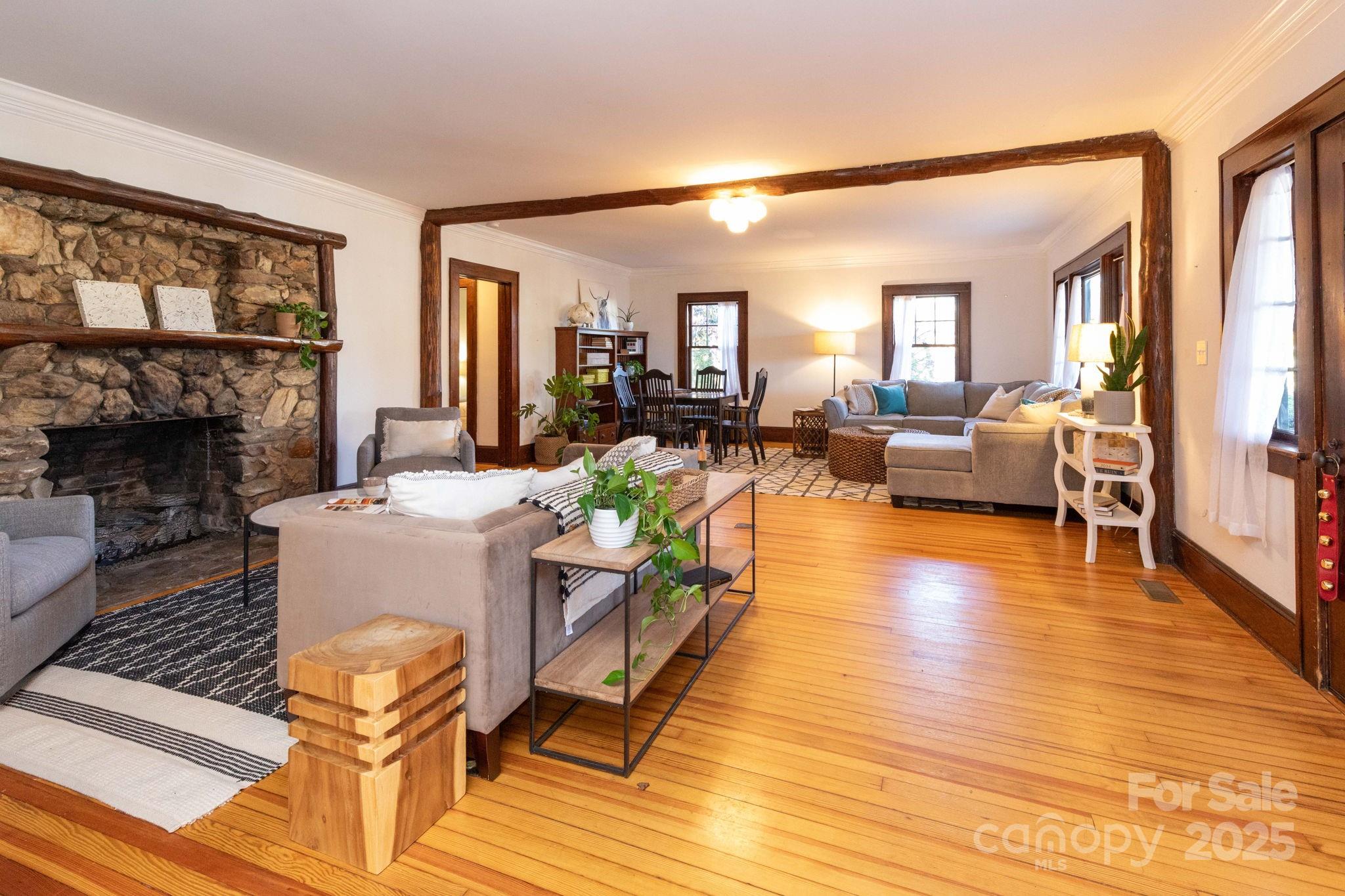 302 Iron Ridge Loop Asheville NC 28806