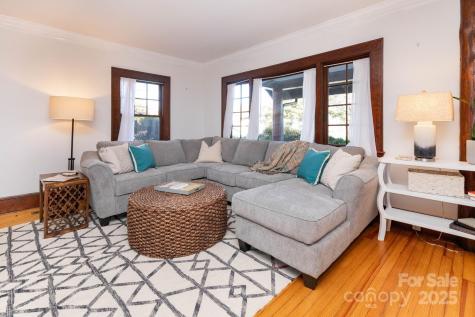 302 Iron Ridge Loop Asheville NC 28806