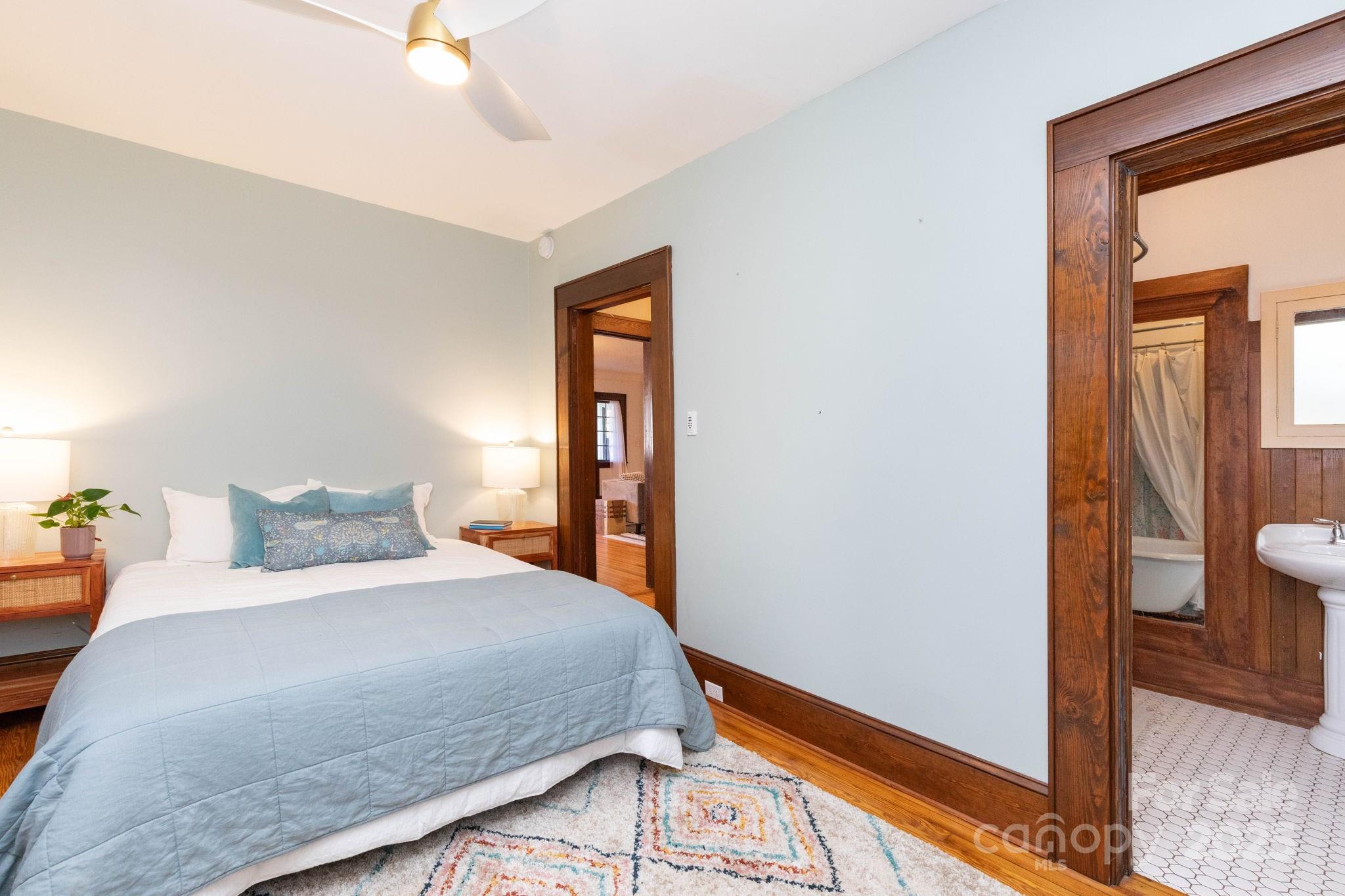 302 Iron Ridge Loop Asheville NC 28806