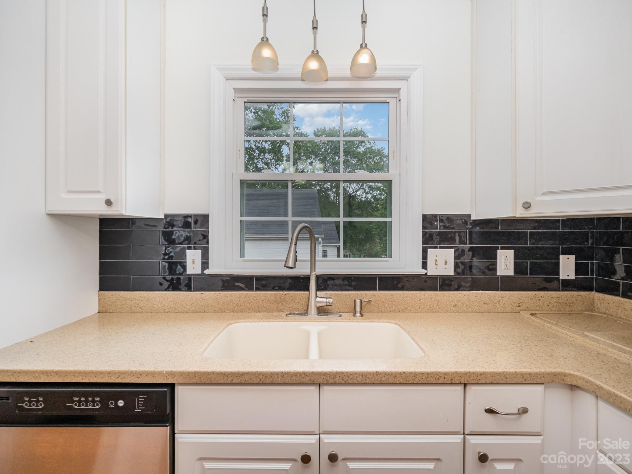 2512 Lytham Drive Charlotte NC 28210