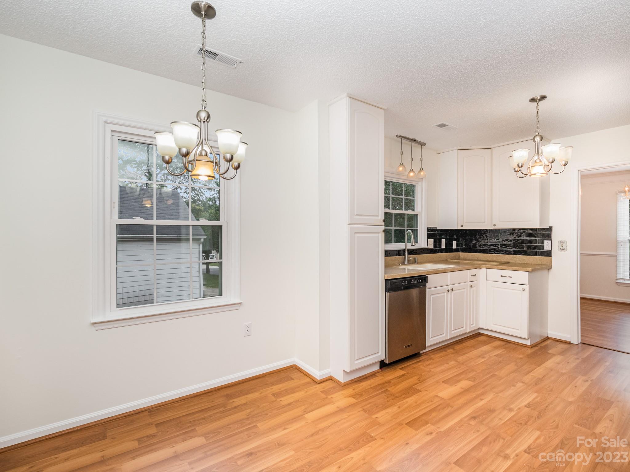 2512 Lytham Drive Charlotte NC 28210