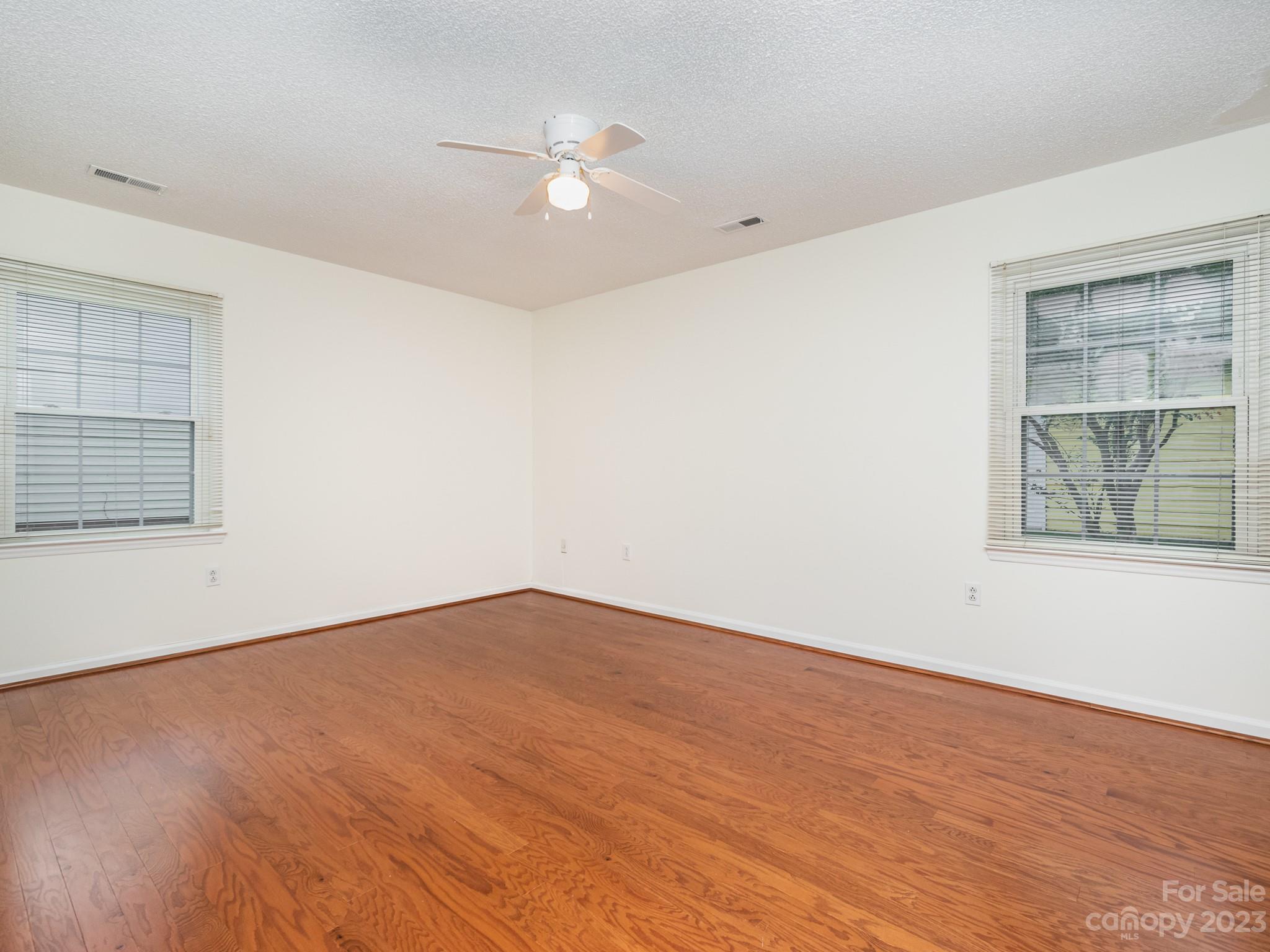 2512 Lytham Drive Charlotte NC 28210