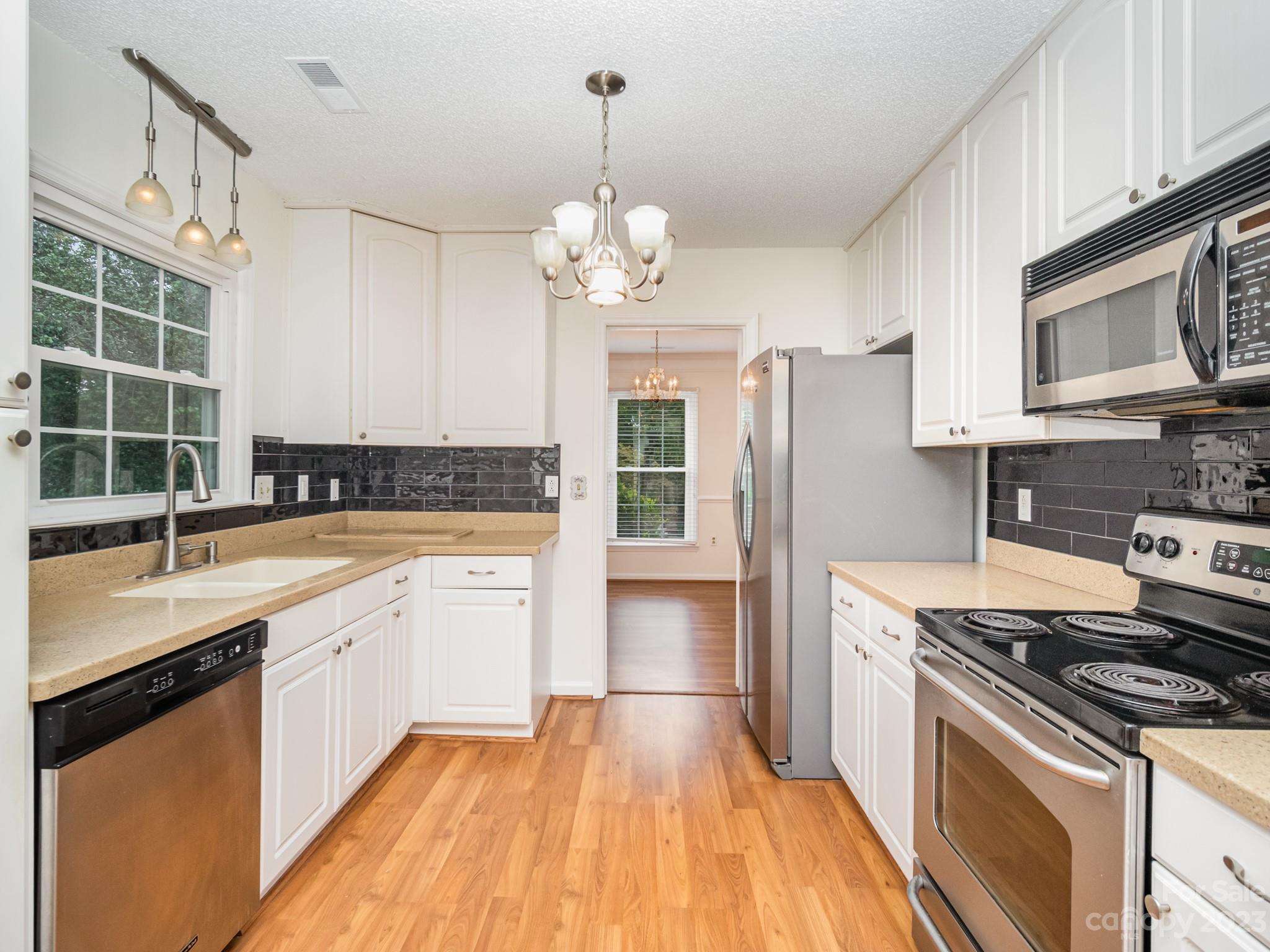 2512 Lytham Drive Charlotte NC 28210