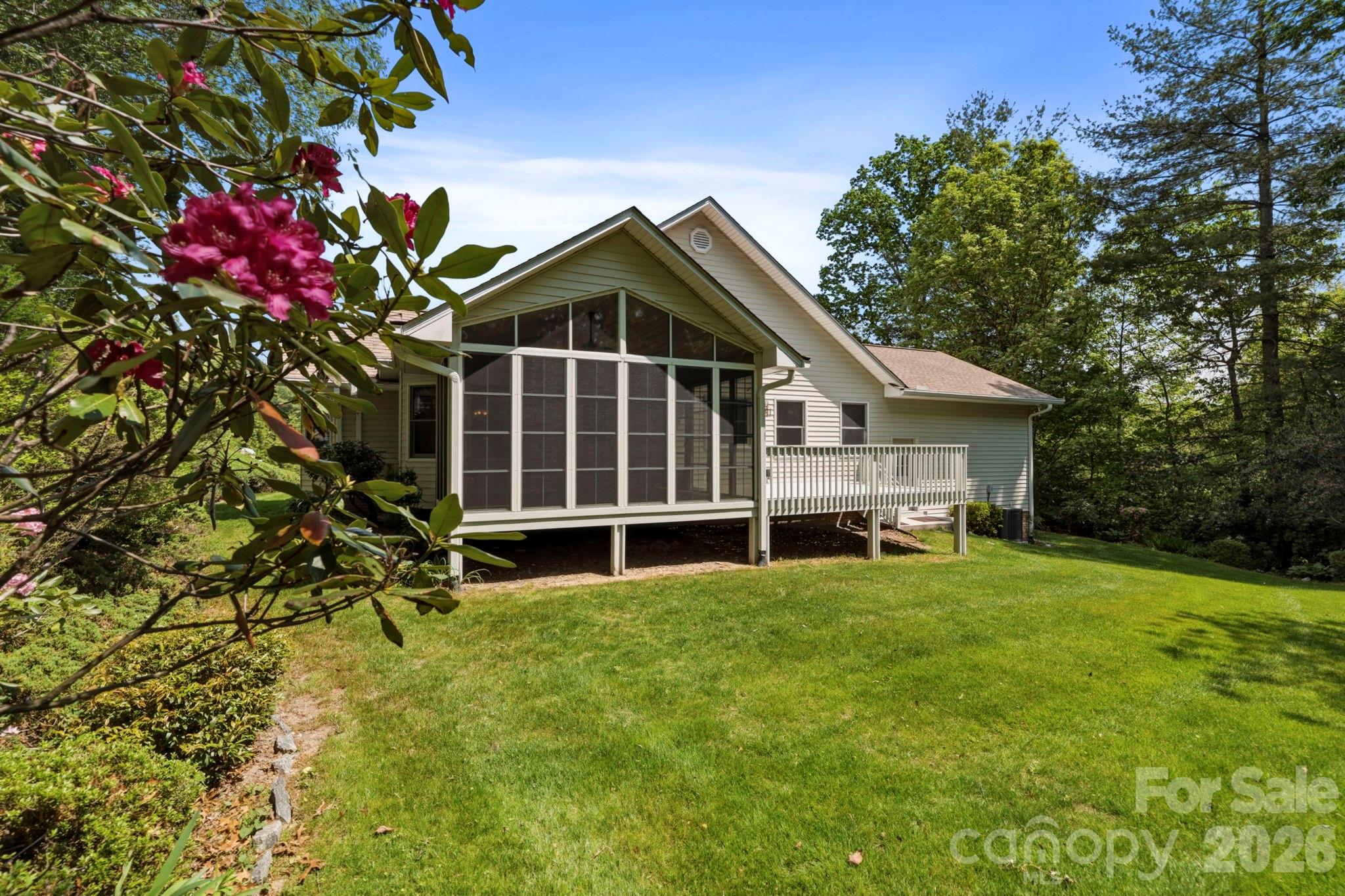 310 Windy Knoll Drive Hendersonville NC 28739