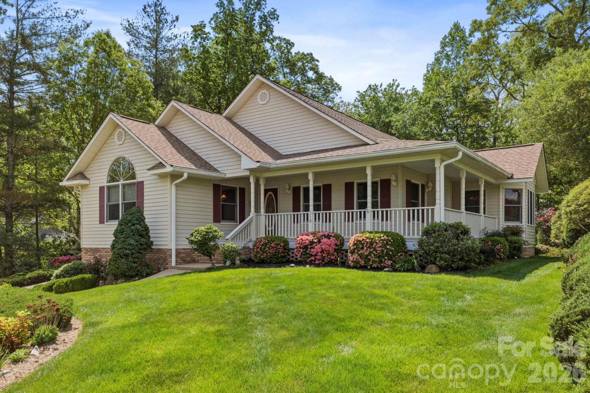 310 Windy Knoll Drive Hendersonville NC 28739