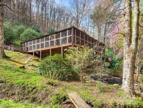 70 Fox Run Hot Springs NC 28743