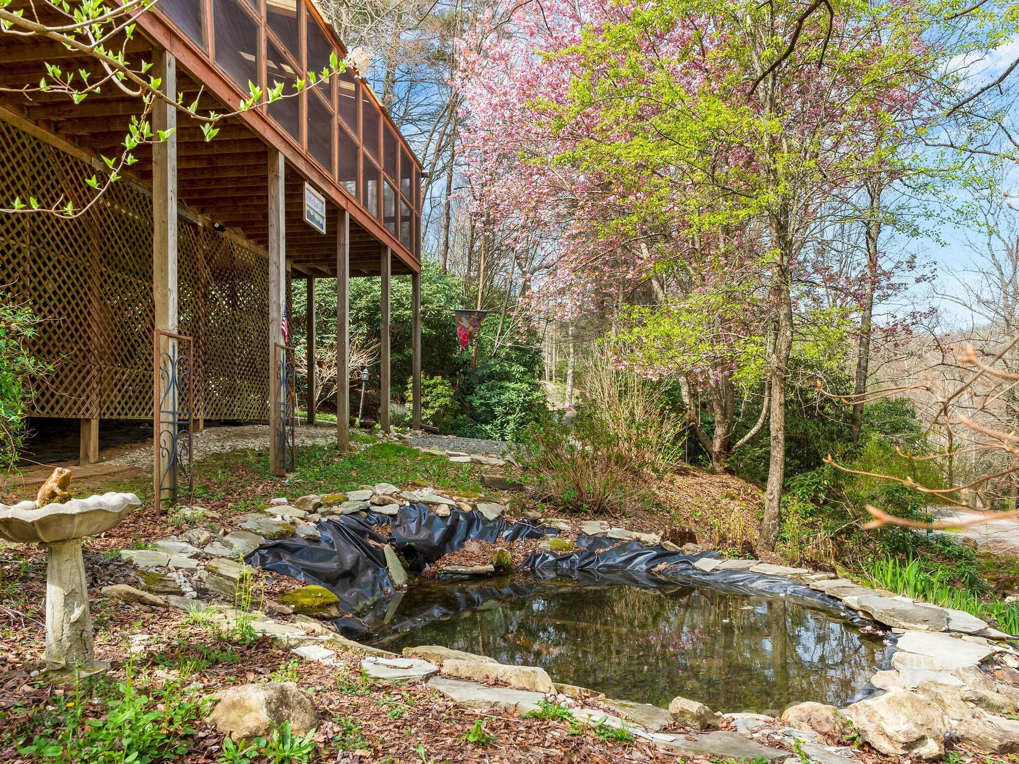 70 Fox Run Hot Springs NC 28743