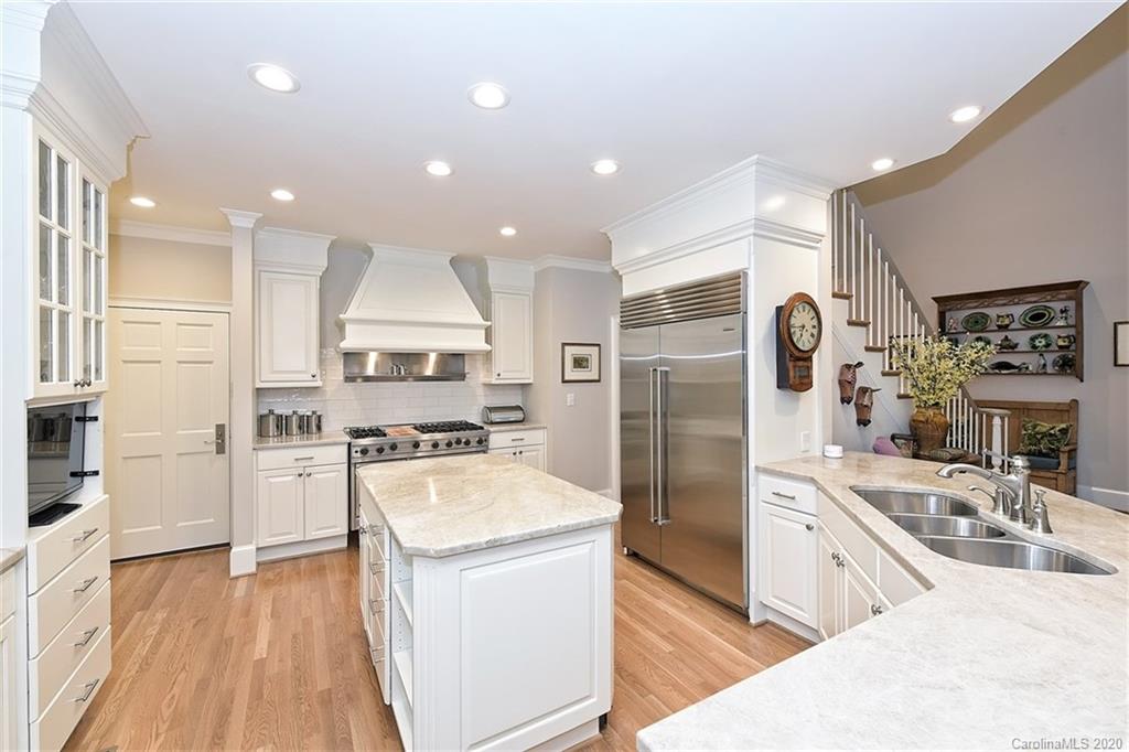 4008 Waterford Drive Charlotte NC 28226