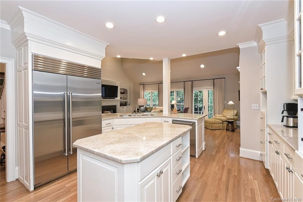 4008 Waterford Drive Charlotte NC 28226