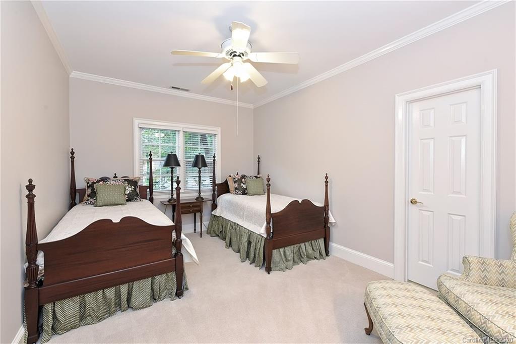 4008 Waterford Drive Charlotte NC 28226