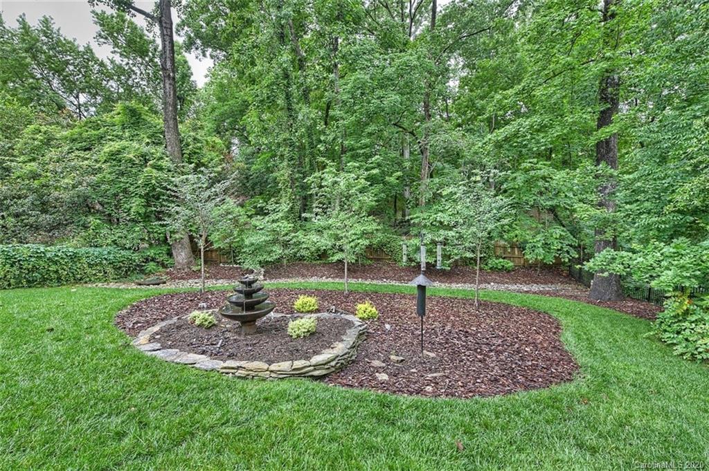 4008 Waterford Drive Charlotte NC 28226