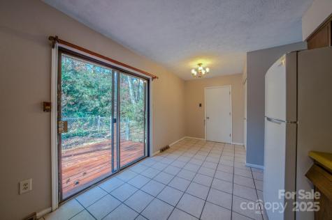 43 Lancelot Lane Asheville NC 28806