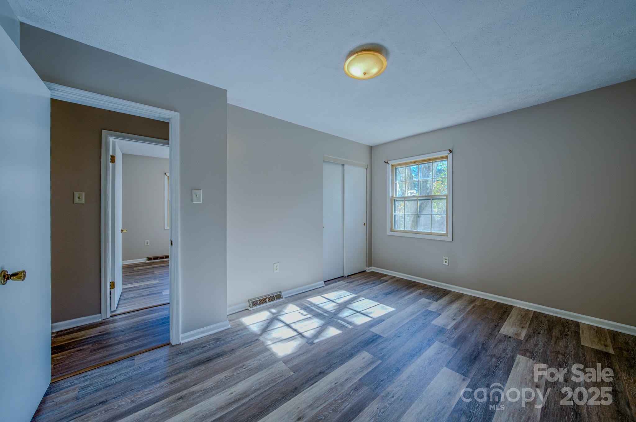 43 Lancelot Lane Asheville NC 28806