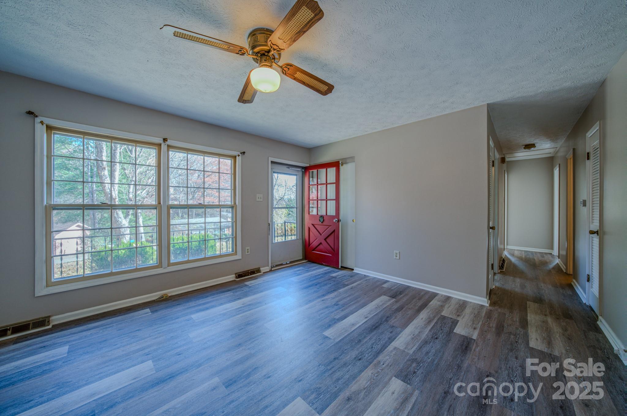 43 Lancelot Lane Asheville NC 28806