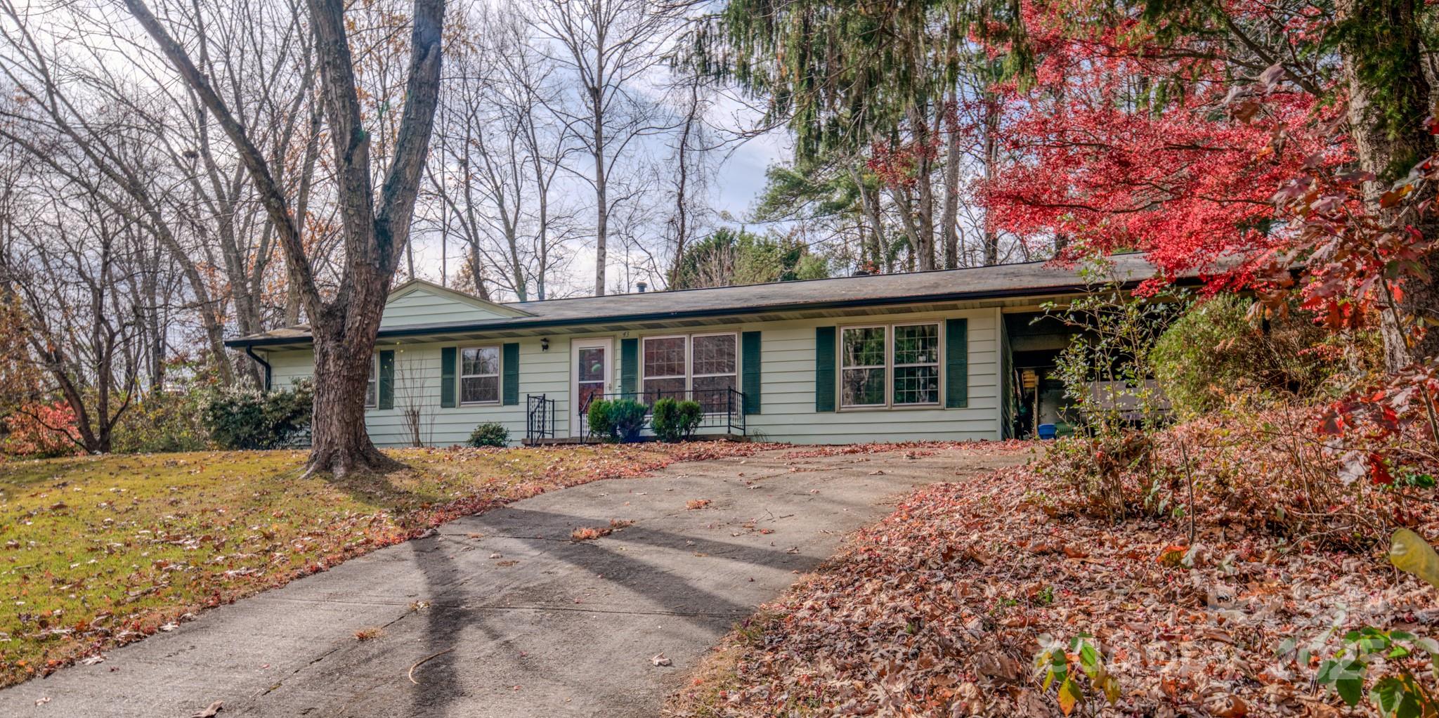 43 Lancelot Lane Asheville NC 28806