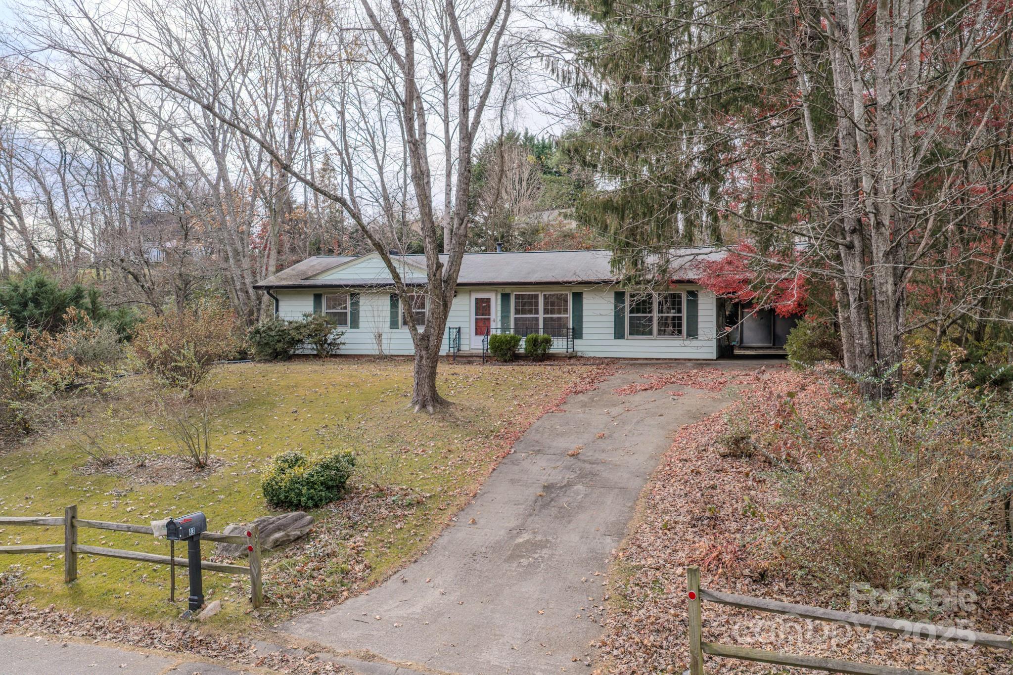 43 Lancelot Lane Asheville NC 28806