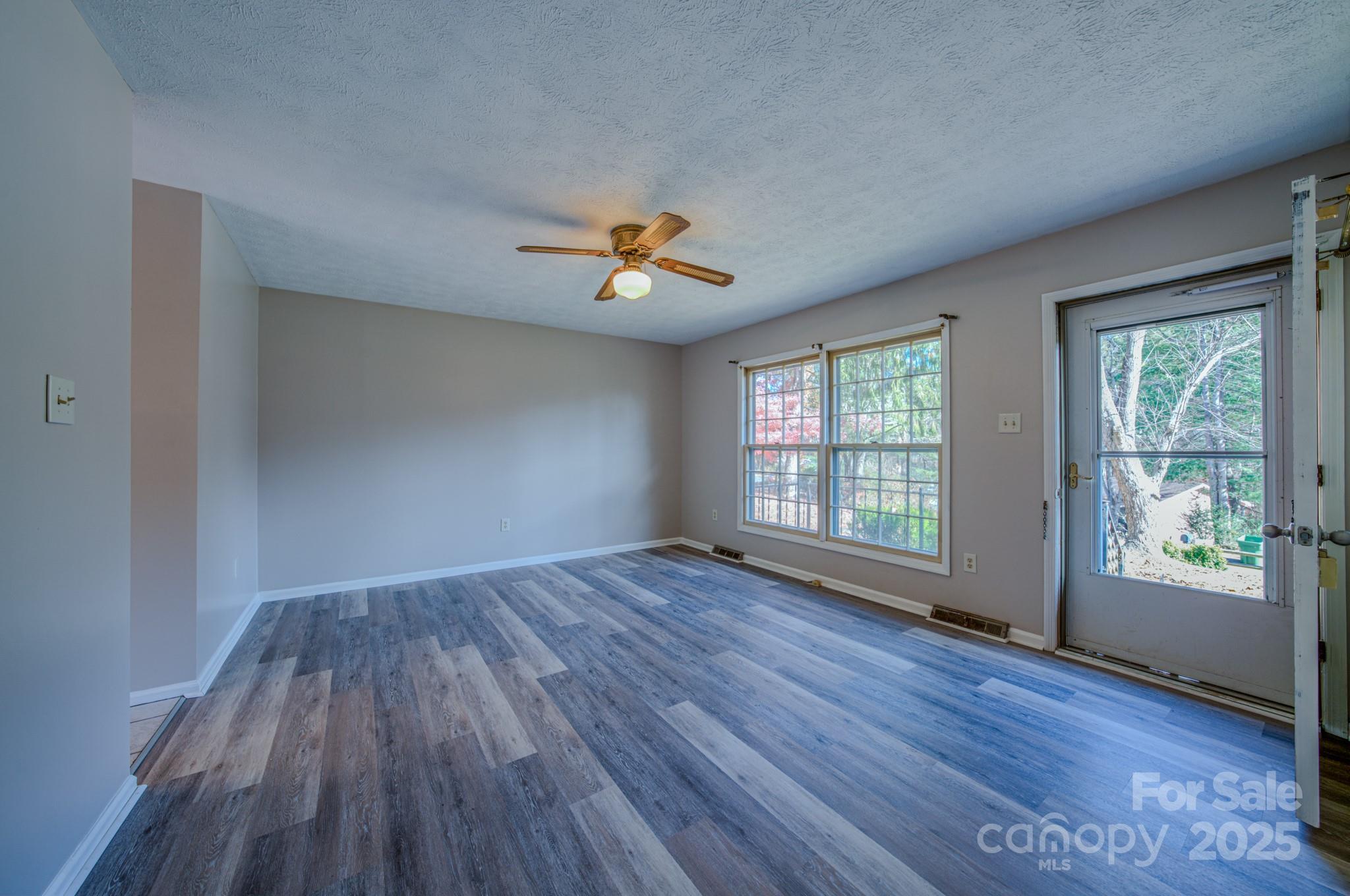 43 Lancelot Lane Asheville NC 28806