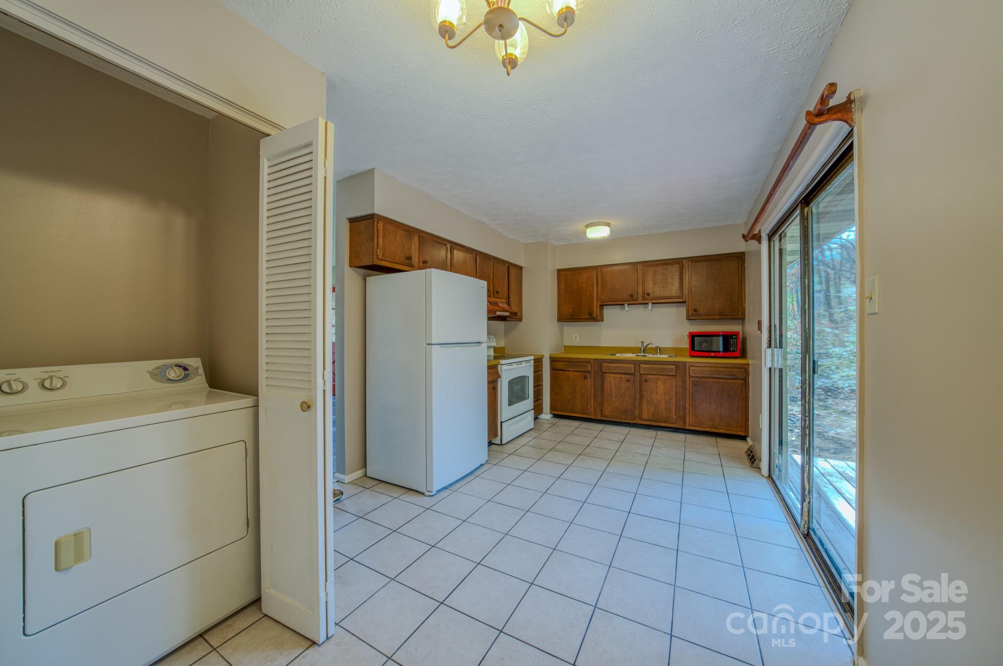 43 Lancelot Lane Asheville NC 28806