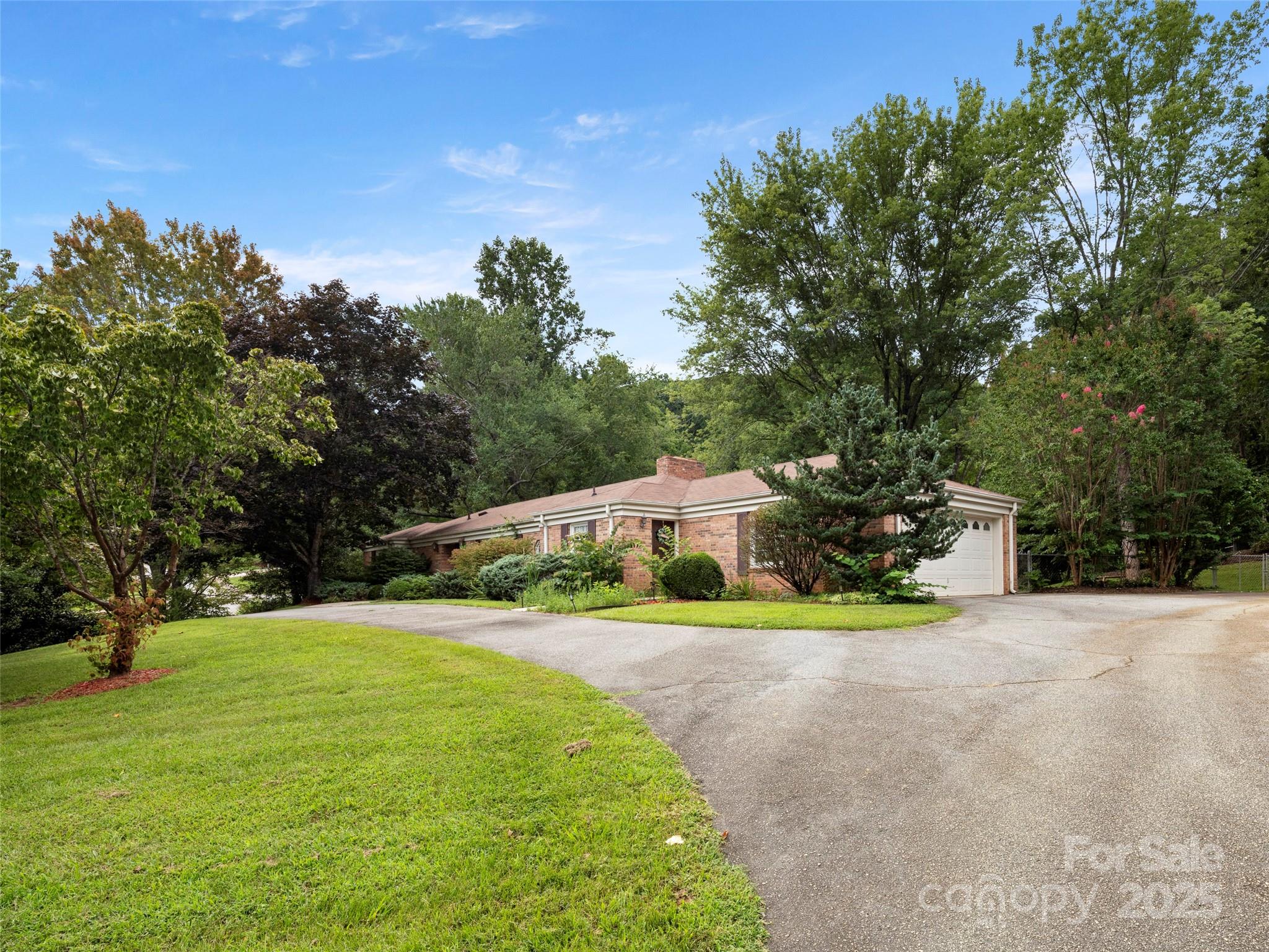 24 Ballantree Drive Asheville NC 28803