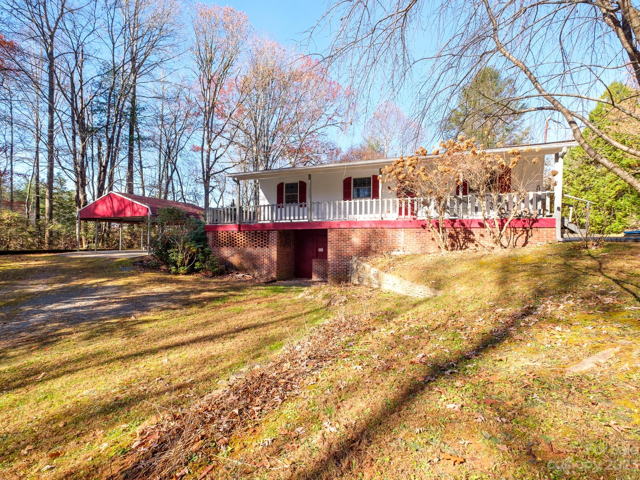 303 Hillside Road Penrose NC 28766