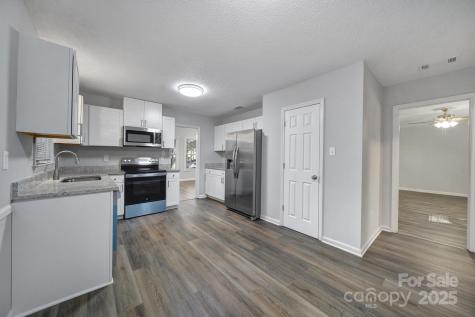 6513 Old Post Road Charlotte NC 28212