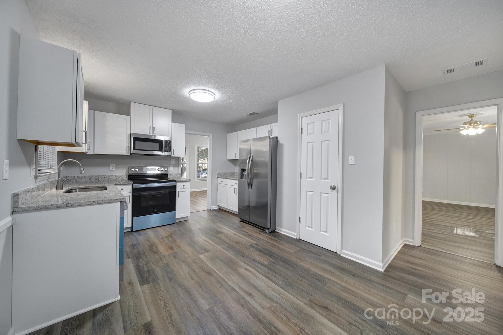 6513 Old Post Road Charlotte NC 28212