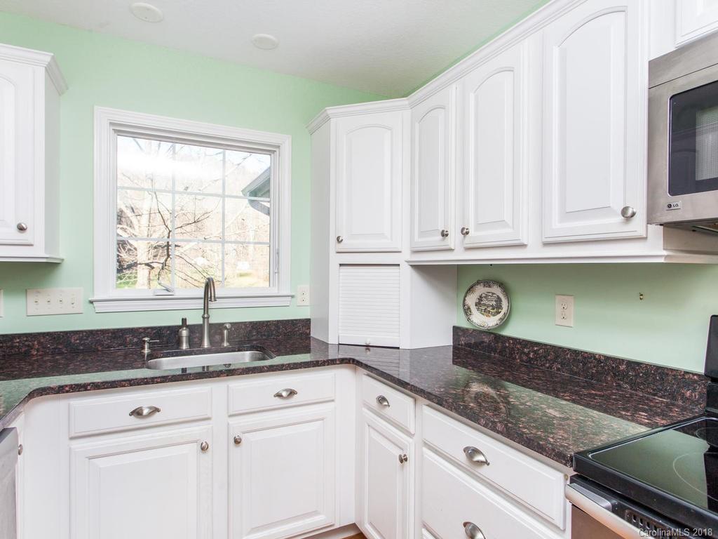 19 Farthings Drive Arden NC 28704