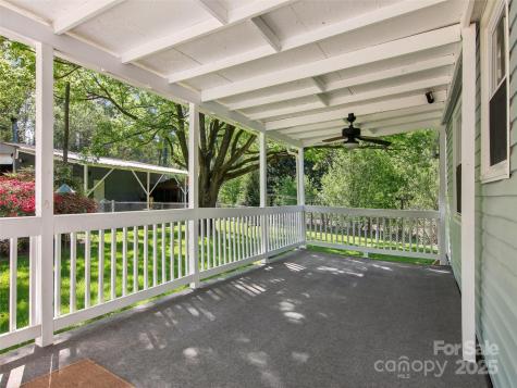 30 Griffin Lane Candler NC 28715