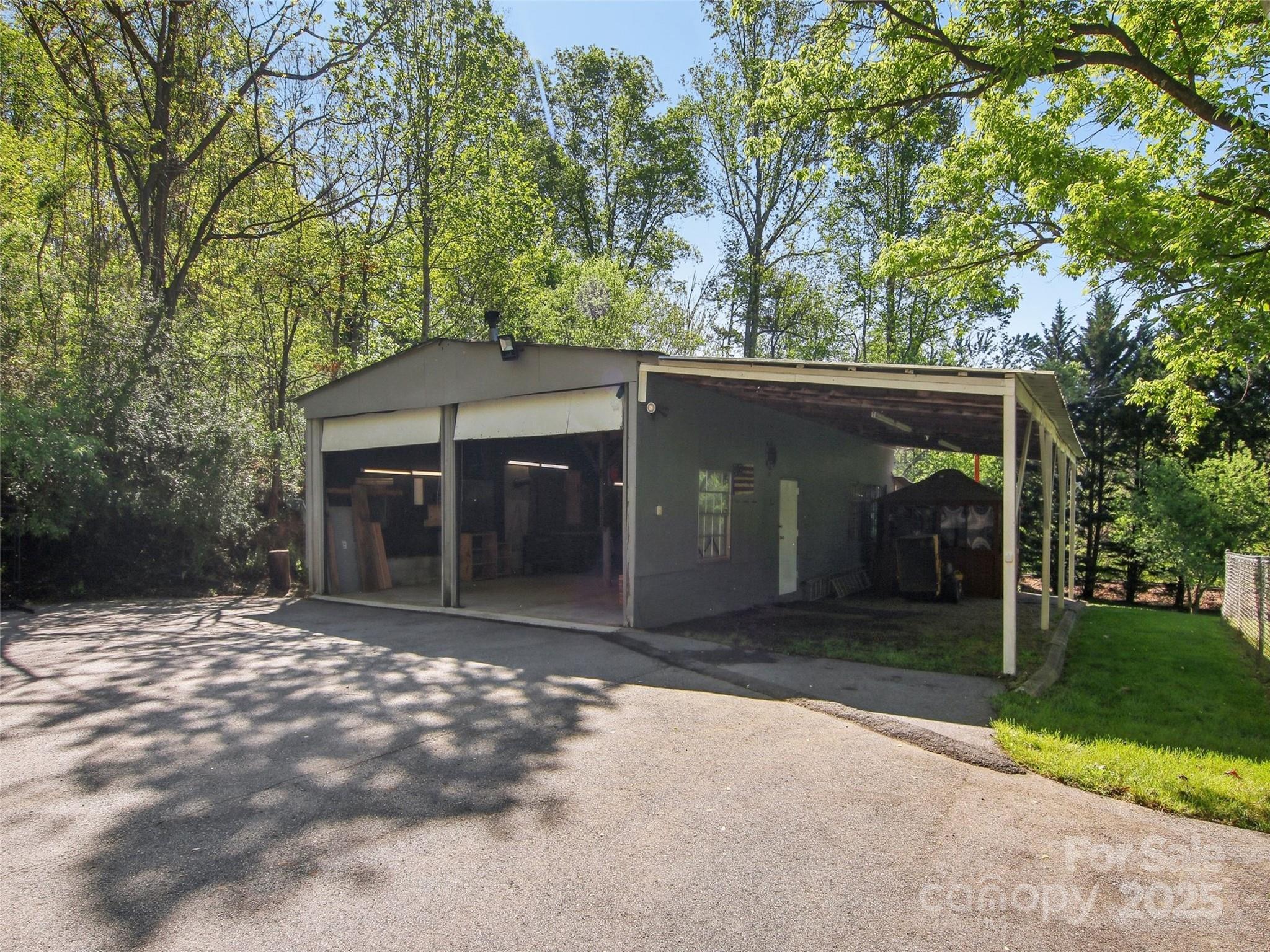 30 Griffin Lane Candler NC 28715
