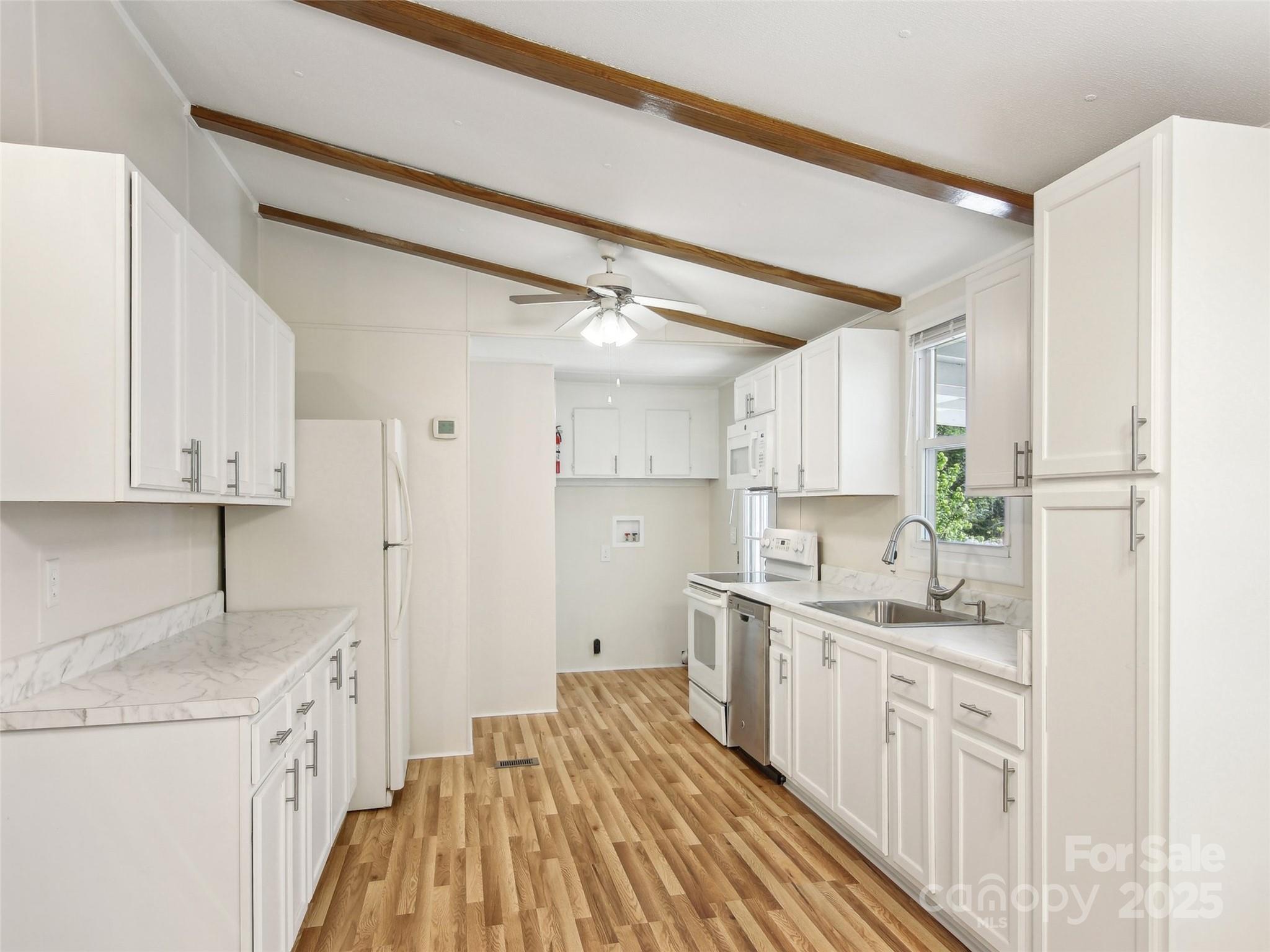 30 Griffin Lane Candler NC 28715
