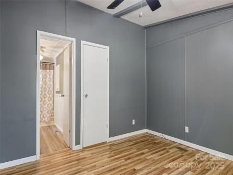 30 Griffin Lane Candler NC 28715