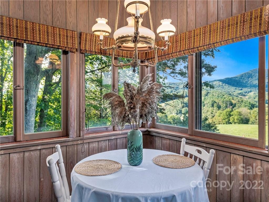 8, 50 And 200 Cc Farm Road Burnsville NC 28714