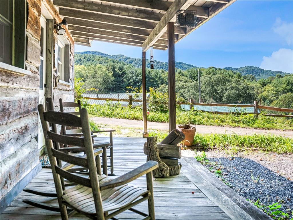 8, 50 And 200 Cc Farm Road Burnsville NC 28714