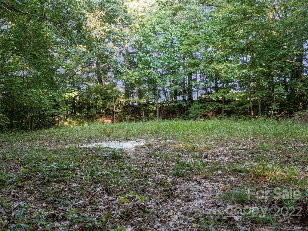 8, 50 And 200 Cc Farm Road Burnsville NC 28714