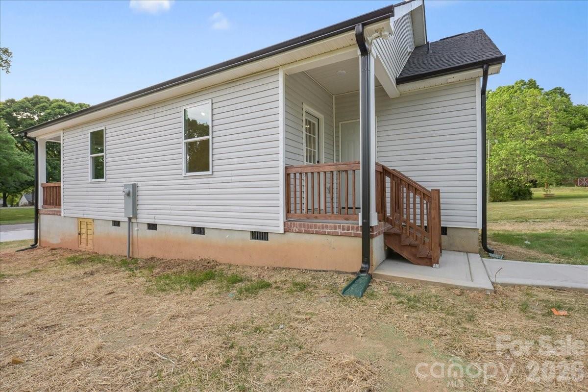 1221 7th Street Statesville NC 28677