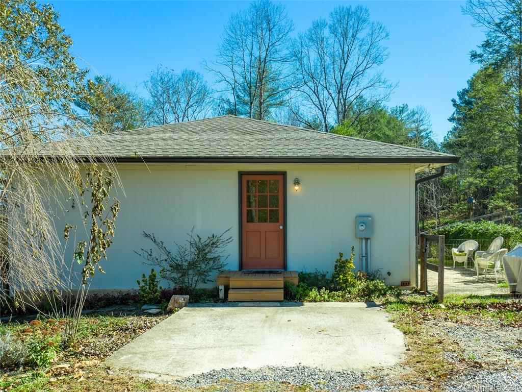 2705 Bear Creek Road Marshall NC 28753
