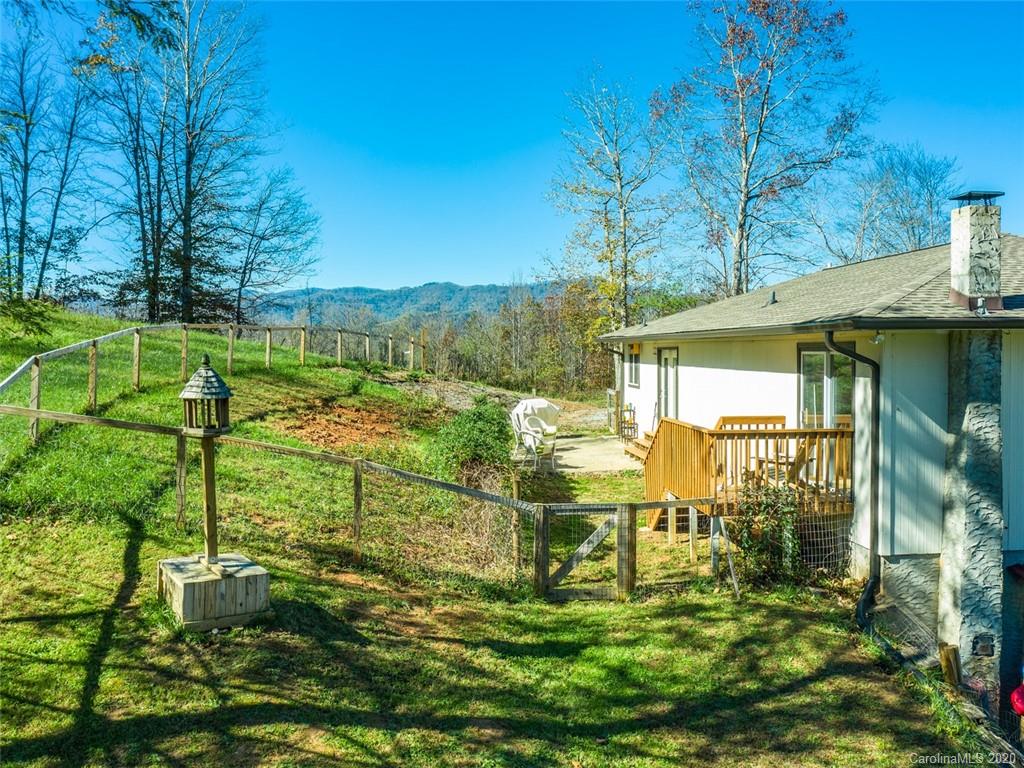 2705 Bear Creek Road Marshall NC 28753
