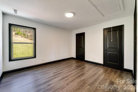 50 Fairview Street Franklin NC 28734