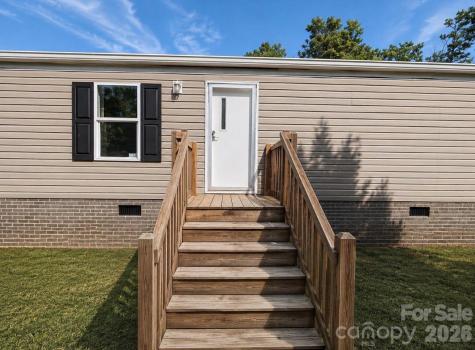 182 Left Fork Road Pickens SC 29671