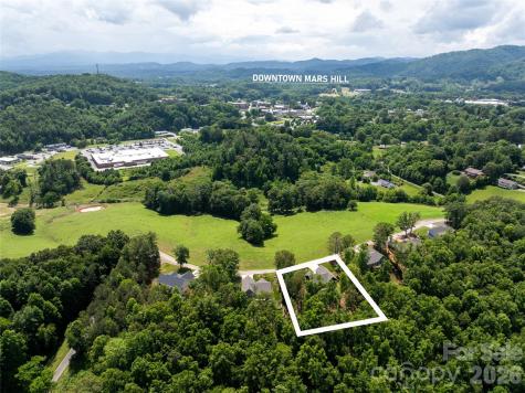 224 Country Drive Mars Hill NC 28754